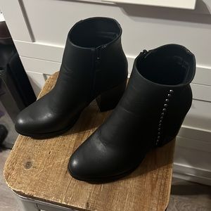 Black boots